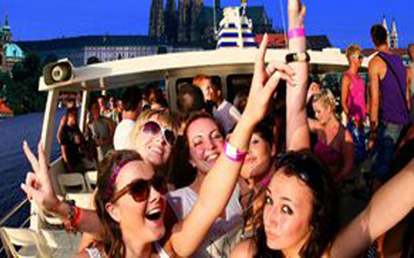 Party boat prague stag premium