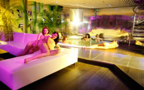 spa and girls prague stag premium